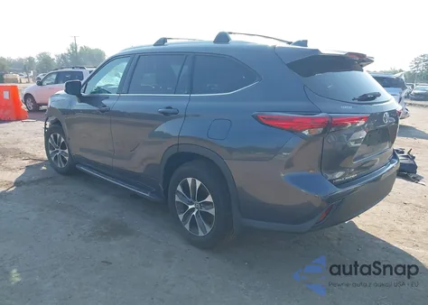 2021 Toyota Highlander Xle из США, поврежденный, VIN 5TDGZRBH6MS537695